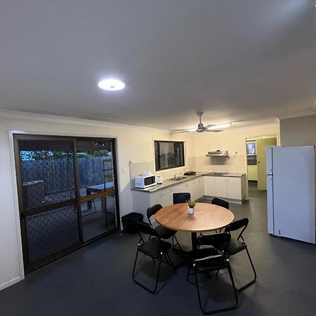 Tomato Backpackers Hostel Bundaberg Exterior foto